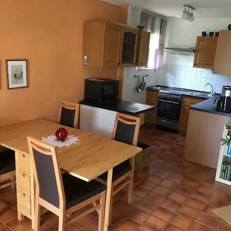 Hibiskus Apartman *